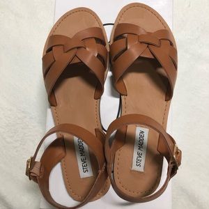 Steve Madden: Brown Sandals